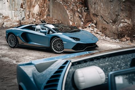 Last Ever Aventador Ultimae Pays Homage To Miura Pistonheads Uk