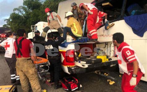 Accidente En Quintana Roo 7 Lesionados Por Choque De Autobús Y Tráiler