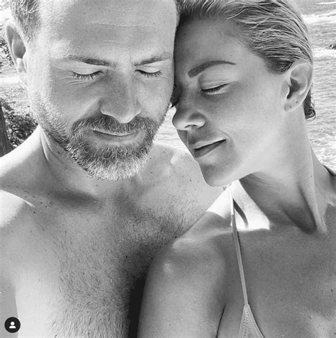 Ninel Conde Pasa La Cuarentena En Bikini