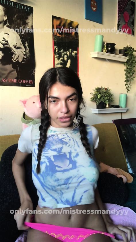 OnlyFans Slut Fingers Her WET PUSSY OF Tiktok Leaks