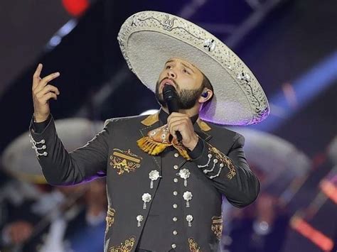Leonardo Aguilar Condena El “mitote” Que Persigue A Ángela Aguilar Y
