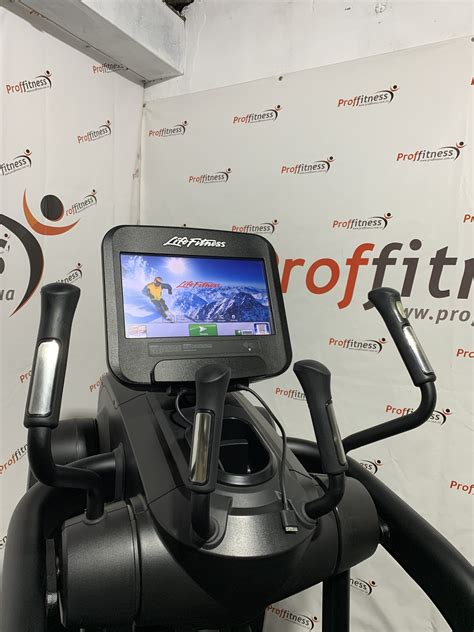Эллиптический кросс-тренажер FlexStrider Discover SE - proffitness.com.ua