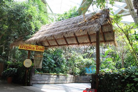 Tropics Trail Entrance Zoochat
