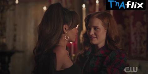 Madelaine Petsch Lesbian Scene In Riverdale Camila Mendes Tnaflix