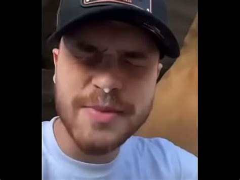 Agroboy Gustavo Tubar O Tomando Leitinho Na Cara Xvideos