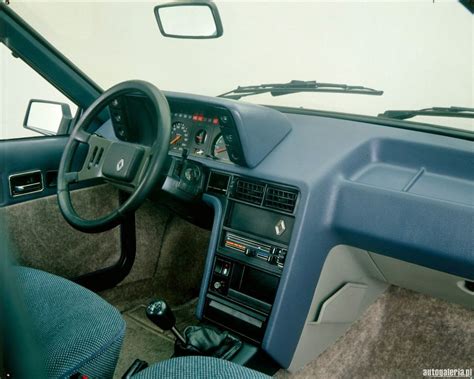 Renault Fuego Interior