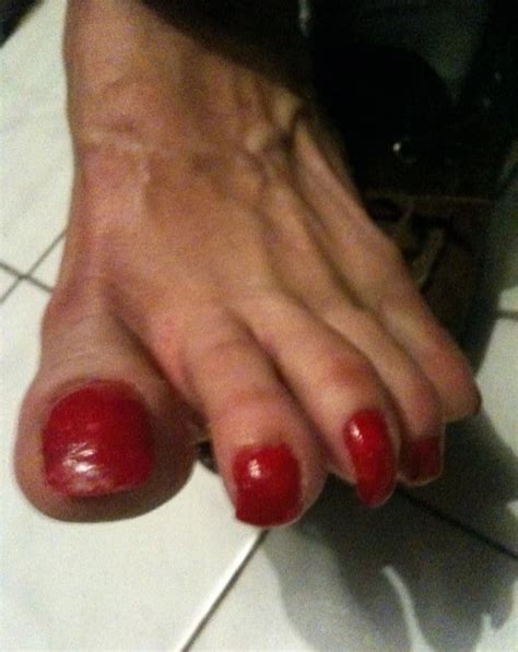 Asian Ts Feet In Airport Nude Pics XHamster