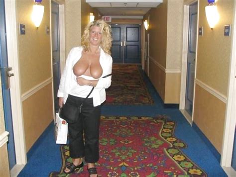 Hotel Hallway A Pics XXX Porn Album
