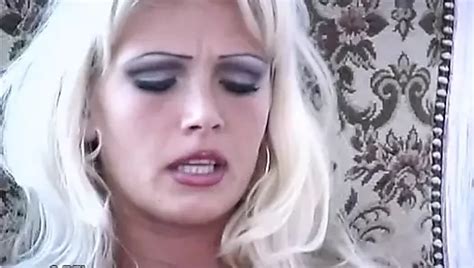 Wahnsinnig heiße blonde Domina will einen Schwanz xHamster