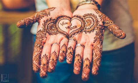 Half And Half Spaced Out Mehendi Design With Names Simple Mehndi Designs Bridal Mehendi