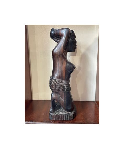 Graziosa Scultura Lignea Africana Della Trib Makonde In Legno Di Ebano