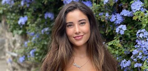 Angie Varona enseña sus grandes encantos con diminuto y ajustado bikini en Instagram En El Radar