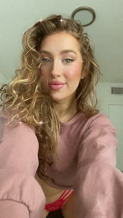 I Love Being Naked Outside Scrolller