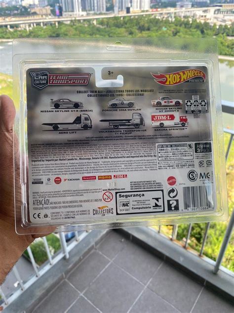 Hot Wheels Team Transport Skyline R Hobbies Toys Toys Games On Carousell