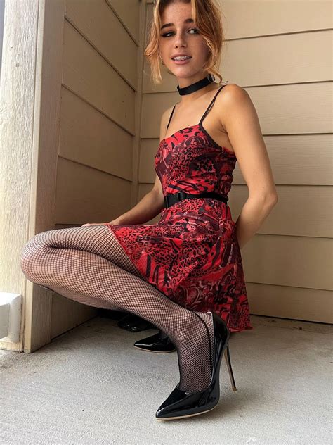 Would You Cum On A Punk Girl Nudes Punkgirls Nude Pics Org