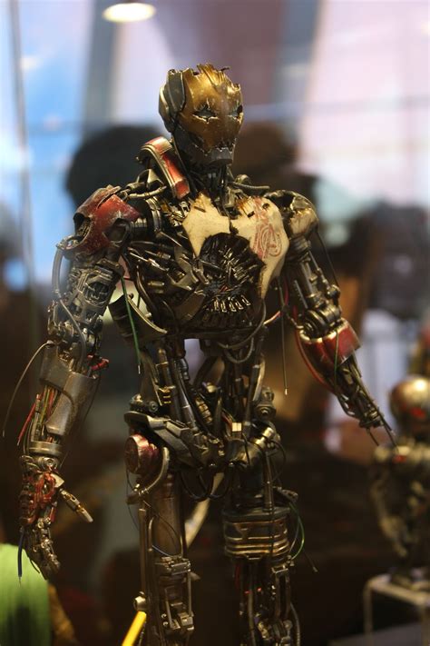 實拍 Hot Toys 復仇者聯盟奧創紀元Age of Ultron Ultron 奧創 1 6 珍藏人偶 Toys Zone D 玩具兄弟 Figures Price List