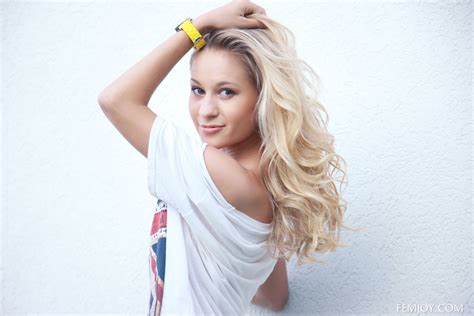 Amateur Girl Femjoy Porn Pic