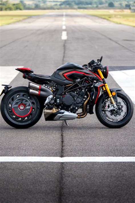 MV Agusta Rush Hyper Naked Style Mv Agusta Mv Agusta Brutale Style