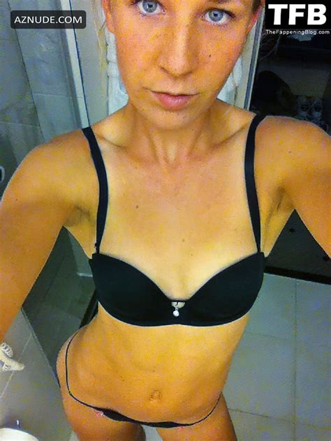 Olivia Rogowska Nude Aznude