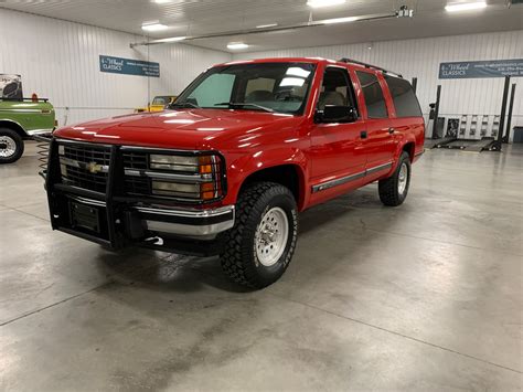 1993 Chevrolet Suburban 4 Wheel Classicsclassic Car Truck And Suv Sales