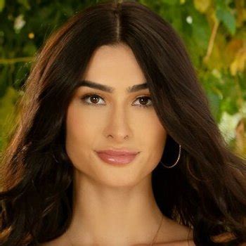 Sophi Summers Babe Page Watch This Adult Model On FreeOnes