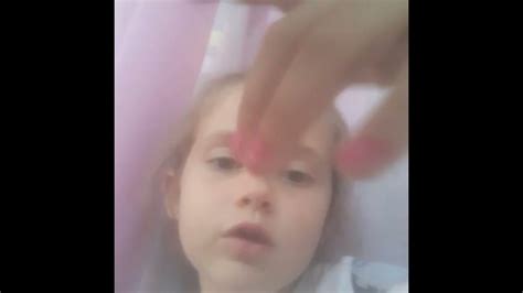 мира показывает свой лак - YouTube