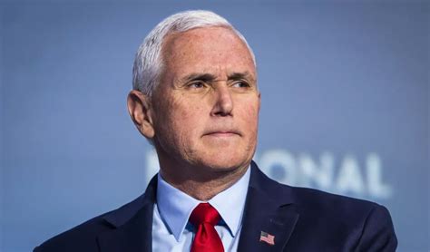 Pence no apelará el fallo que le obliga a testificar por asalto al