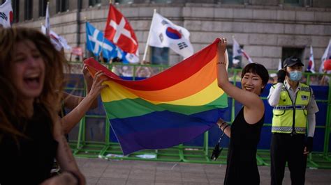 Tentara Korea Selatan Dihukum Karena Melakukan Seks Gay