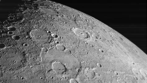 In Photos: Spacecraft Snaps Jaw-Dropping New Images Of Mercury’s ...