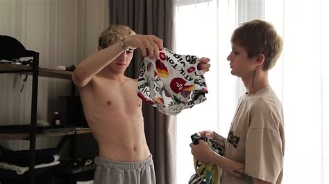 Two Guys With Big Dicks Fucked Each Other In A Sauna And Came On Each Other Gay Porn Xhamster