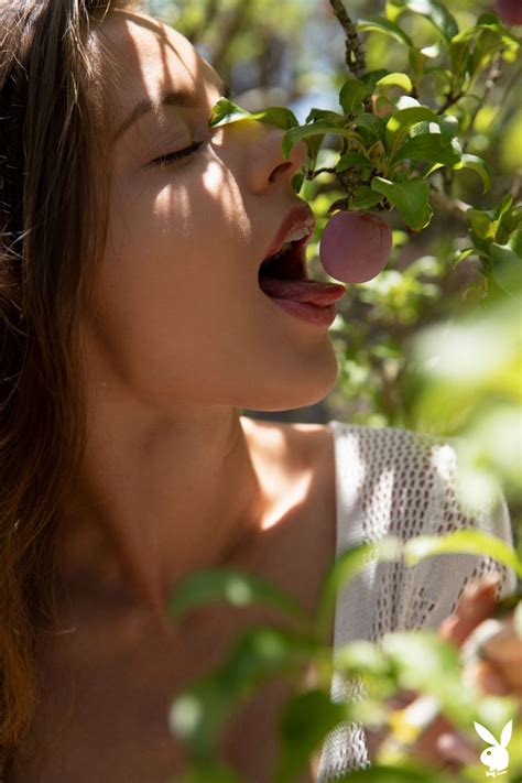 Julia Zu The Fappening Nude Photoshoot Photos The Fappening