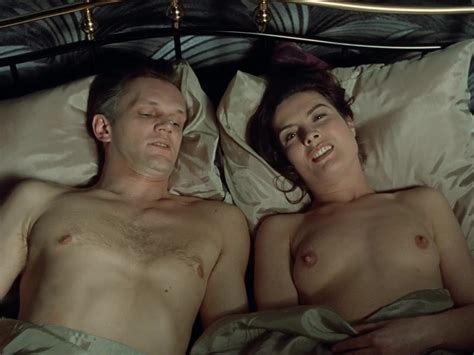 Nude Video Celebs Katarzyna Gajdarska Nude Nic Smiesznego 1995