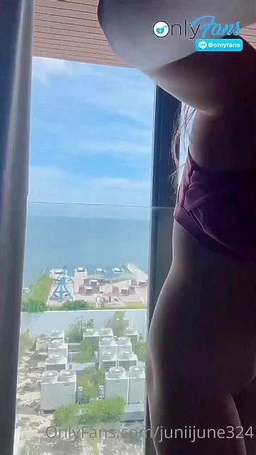 Watch 泰国极品巨乳高颜值夜店领舞模特Juniijune国产自拍 Onlyfans Juniijune Thai Live Porn SpankBang