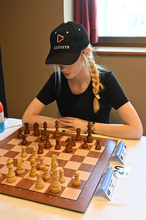 Unlock Your Child's Chess Potential: My In-Depth 2025 ChessKid.com Gui