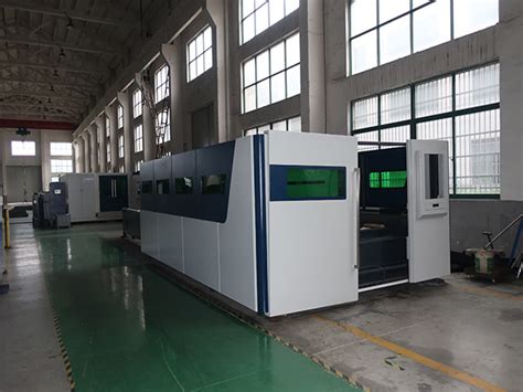 Closed Pattle Table Fiber Laser Sheet Cutting Machine With Cypcut