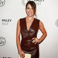 Sarah Shahi Feet Captions And Fakes Texas Beauty Porn Pictures XXX Photos Sex Images