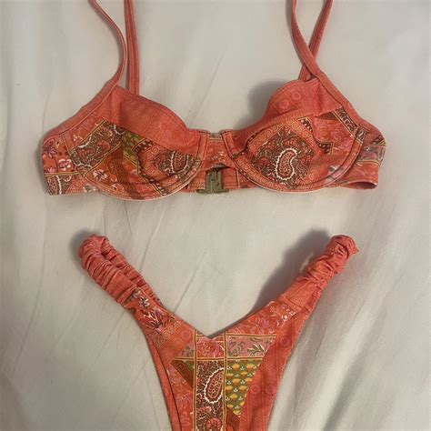 Kulani Kinis Bikini Underwire Top Is Size Depop