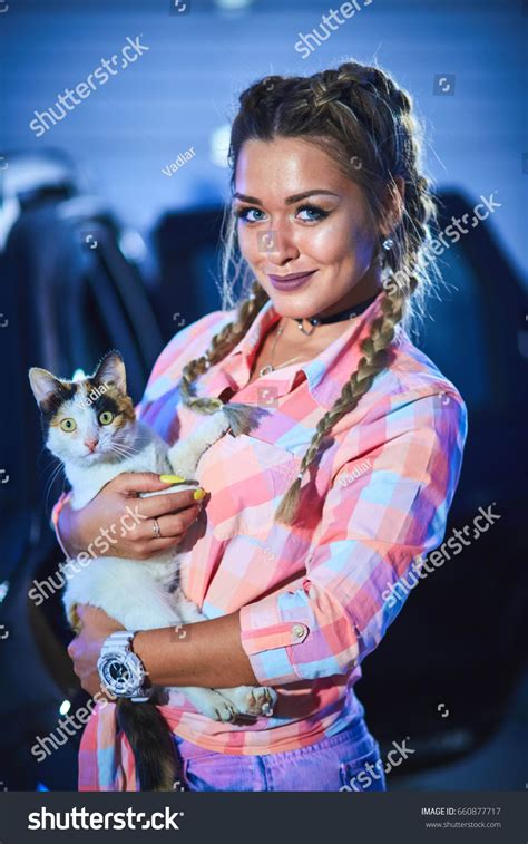 Sexy Blonde Short Denim Shorts Pigtails Foto Stok Shutterstock