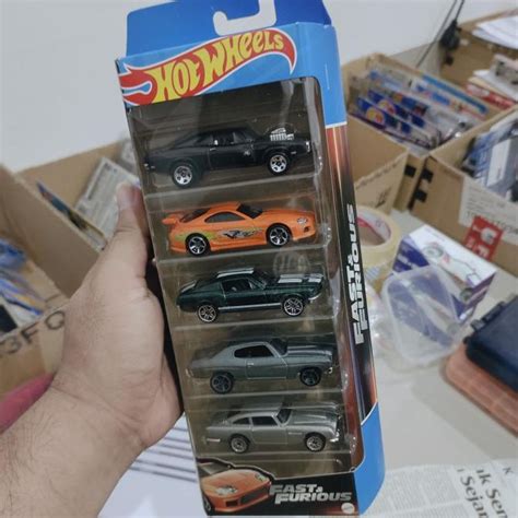 Jual Hot Wheels Fast And Furious Giftpack Isi Toyota Supra Pack Shopee Indonesia