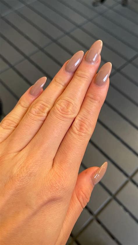 Almond Shaped Gel Nails Summer Classic Nude Nails Nude Nails Gel Nails Summer Nails