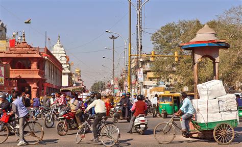 Delhi’s Most Famous Market: Discovering Chandni Chowk’s Royal Past - Zafigo