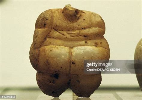 Fertility Goddess Statue Photos And Premium High Res Pictures Getty
