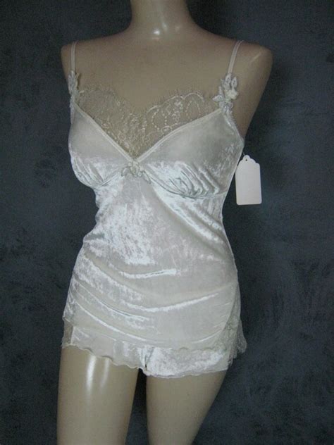 Claire Pettibone Luxury Lingerie Set Ivory Lace Vel Gem