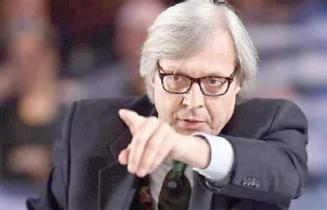 Vittorio Sgarbi si è dimesso da sottosegretario alla Cultura del