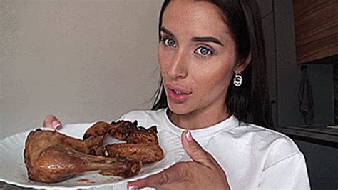 FACESTUFFING OVEREATING Videos And Porn Clips Clips Sale