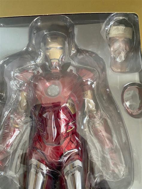 Hottoys Hot Toys MMS The Avengers th scale Ironman iron man Mark VII 興趣及遊戲 玩具
