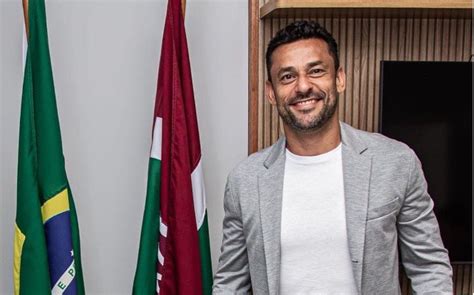 Fred został wyciągnięty z samochodu i przystawiono mu pistolet do ...