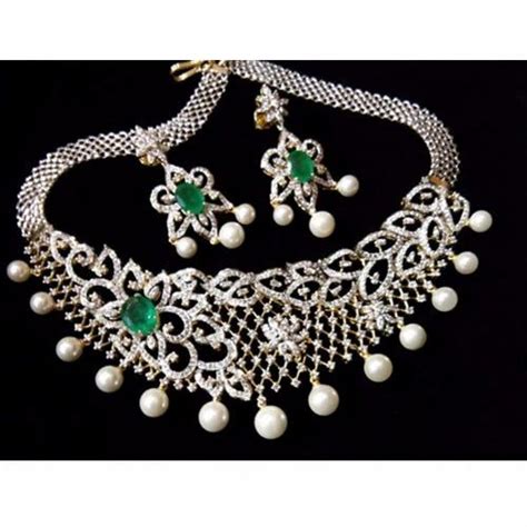 Real Diamond Necklace Set at Rs 5500000/piece | Diamond Necklace Set in ...