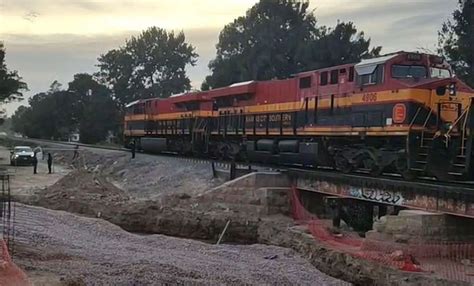 Muere Una Persona Arrollada Por El Tren En Soledad Vecinos Piden