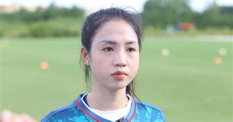 Hot girl cố theo kịp đàn chị Bích Thùy không quá lo lắng khi vắng Huỳnh Như